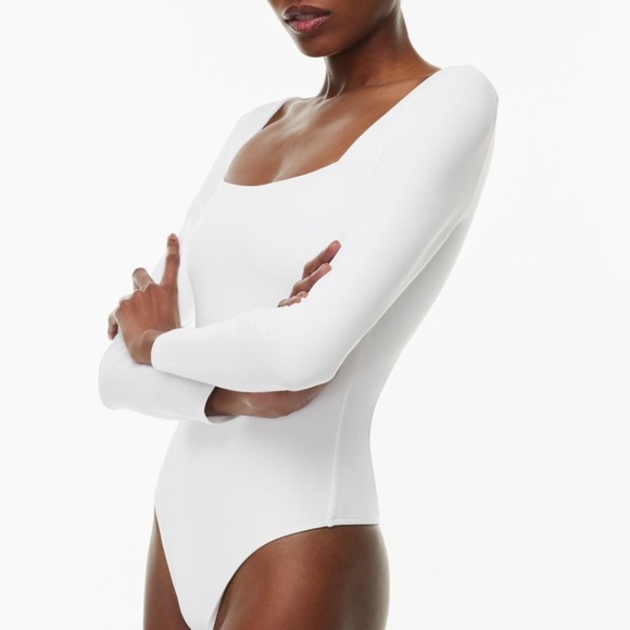 Contour Squareneck - Picture 6 of 6